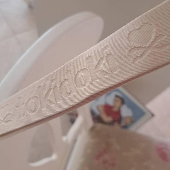 Tokidoki  Stay Groovy Carry All  Tote W Detachable  Strap Excellent - Picture 10 of 13